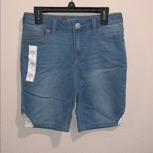 Cat & Jack Bermuda shorts size 10/12